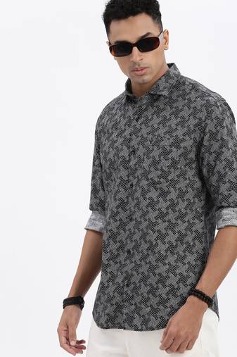 men's black geometric slim fit shirt