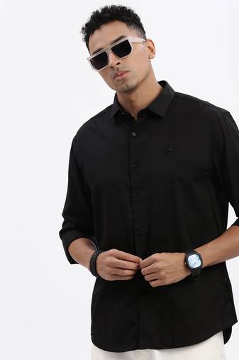 men's black solid slim fit shirt