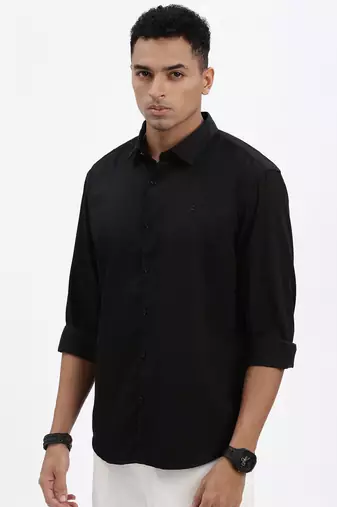 men's black solid slim fit shirt