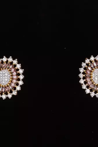 White pearl necklace-sets