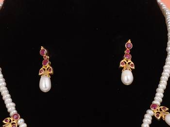 White pearl necklace-sets 2