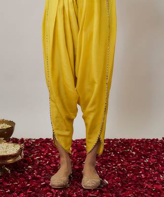 Yellow lemon mirror, sequin and zari embroidered kurta dhoti set 3