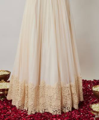 Ivory sequin and thread embroidered floral lehenga set 4