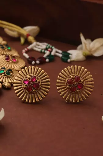 Floral Delight Statement Necklace Set