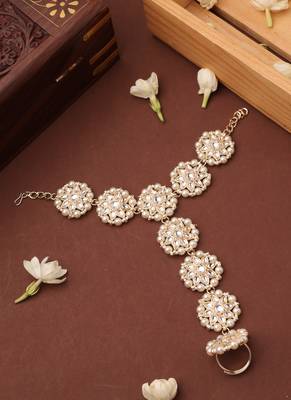 Kundan Stone Studded Haath Phool 1