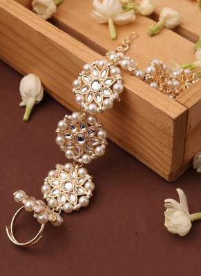 Kundan Stone Studded Haath Phool 3