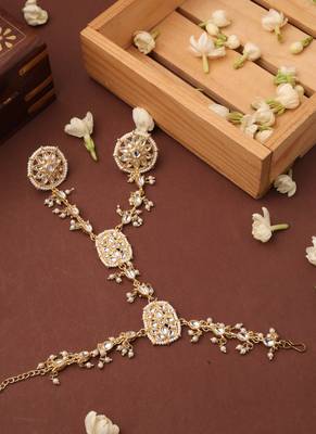 Kundan Stone Studded Haath Phool 1