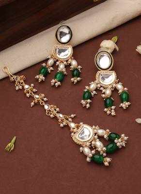 Kundan long necklace set with green beads 5