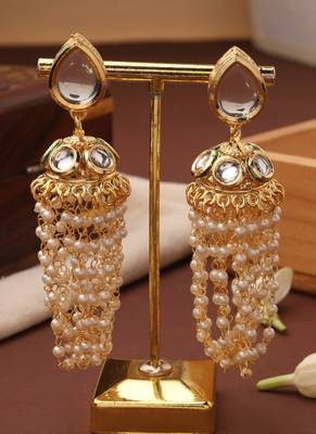 Pearl Layer Necklace with Kundan Side Pendants 5
