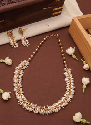 Classic Rice Pearl Necklace with Matching Earrings 1
