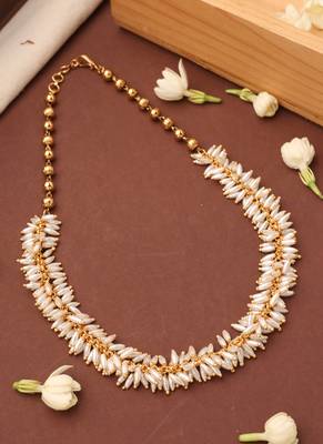 Classic Rice Pearl Necklace with Matching Earrings 3