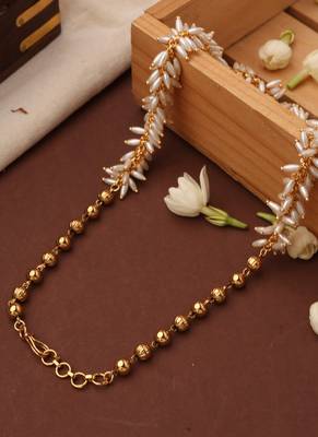 Classic Rice Pearl Necklace with Matching Earrings 4