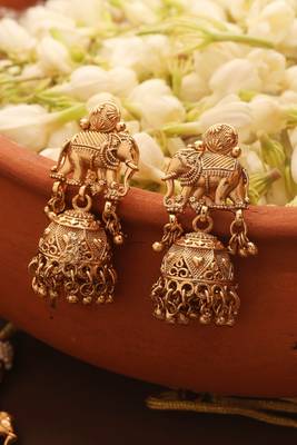 Two-Layer Necklace Set with Elephant Motif Earrings 2