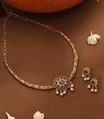 Minimalistic Gold Plated Choker with Kemp Necklace