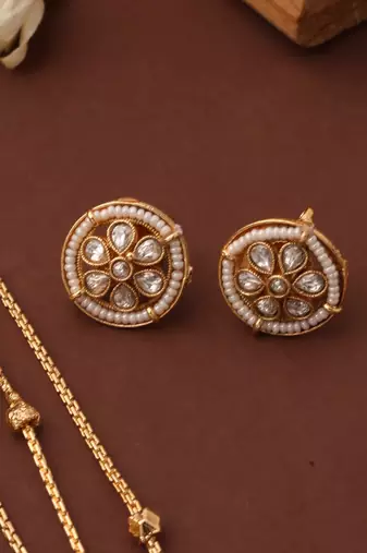 Five-Layer Necklace Set with Round Pendants and White Stones