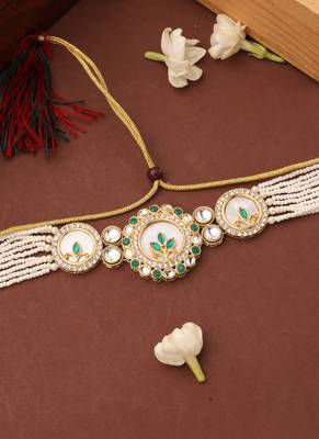 Pearl Choker with Monalisa Pendant 4