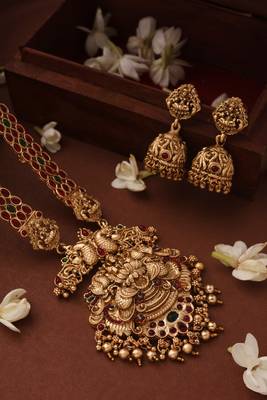 Grand Temple Jewellery Set with Lakshmi Pendant 3