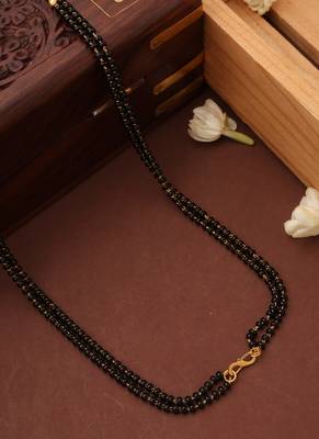 Vaati pendant mangalsutra with black and gold beaded chain 3