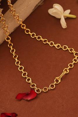 Gold Plated Minimalistic Flower-Shaped Necklace Set with American Stones 5