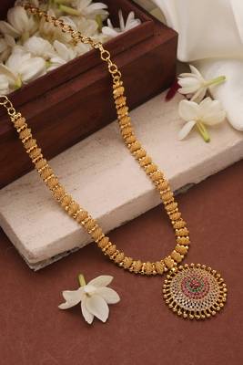 Gold plated necklace with round american diamond stone studded pendant 3