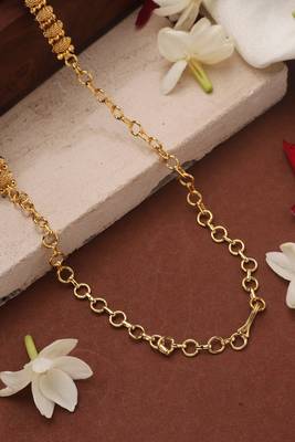 Gold plated necklace with round american diamond stone studded pendant 4
