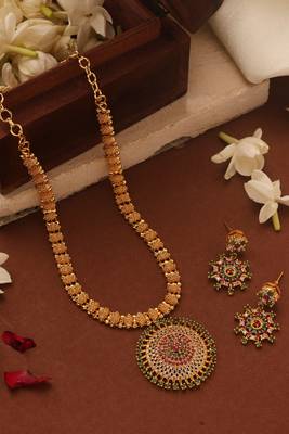 Gold Plated Necklace with Round American Diamond Stone Studded Pendant 1