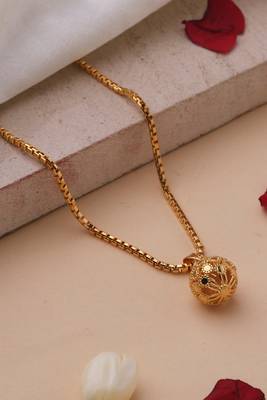 Gold plated necklace with ball pendant 1
