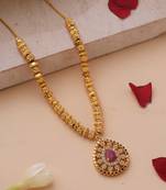 Gold plated necklace with kari shape pendant