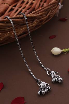 Minimalistic Silver Anklet 3