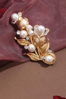 Floral Design Gold-Plated Hair Clip with Pearl Studs 2