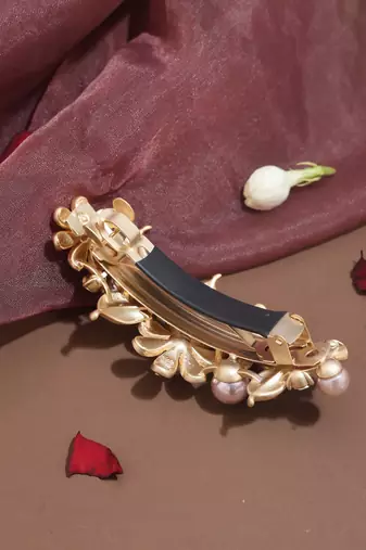 Floral Design Gold-Plated Hair Clip with Pearl Studs
