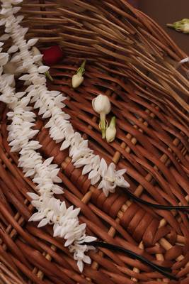 Fragrant artificial hair gajra 3