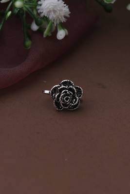 Set of 6 Silver Nose Pins 3