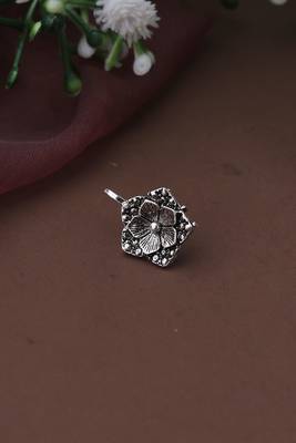 Set of 6 Silver Nose Pins 5