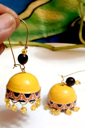 Quilled hanging  jhumkas 41