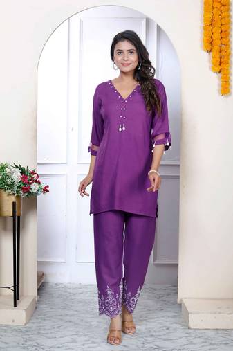 Womens purple solid rayon straight co-ord set