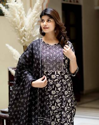 Women's black floral printed kurta palazzo with dupatta set 4