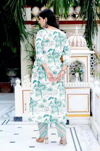 Womens light green scenic birds and leaf straight pakistani style suit set