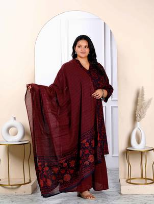 Womens plus size cotton floral printed straight kurta sharara and dupatta set 2