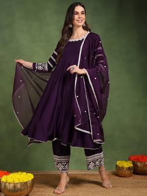 Purple solid embroidered work silk blend kurta palazzo set 3