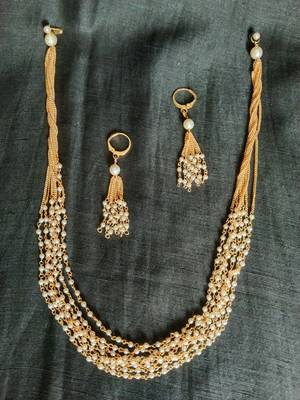 Pearl short necklace set 1