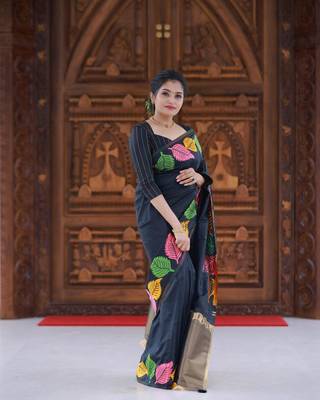 Black silk blend sarees with blouse 2