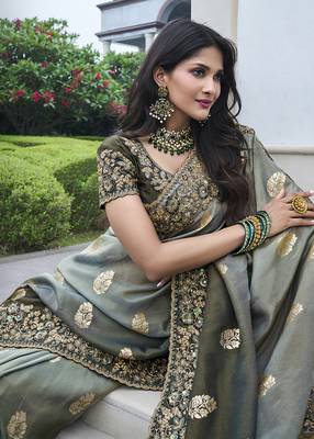 Grey embroidered silk blend saree 3