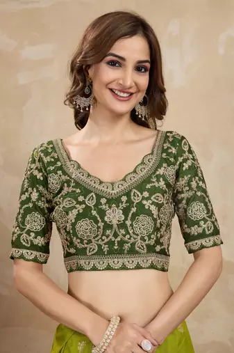 Trendmalls Green Viscose Silk Cut work Embroidery border Saree with Embroidered Blouse