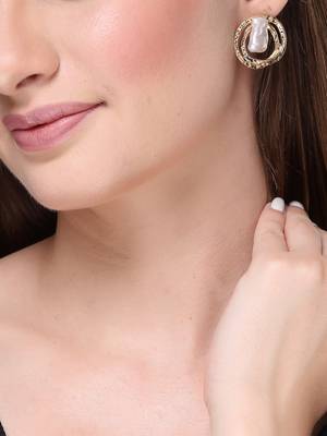 Women's white & gold-plated circular shape studs earring 1