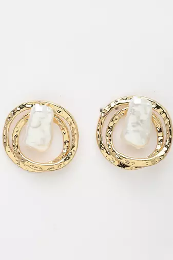 Women's white & gold-plated circular shape studs earring