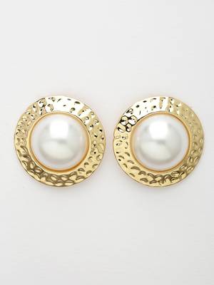 Women's gold-plated white pearl circular shape studs earring 5