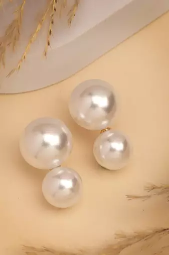 Women's white pearl gold-plated circular drop earring