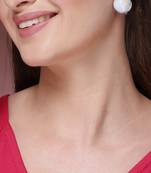 Wome's silver-plated pearl studded circular studs earring