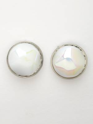 Wome's silver-plated pearl studded circular studs earring 5